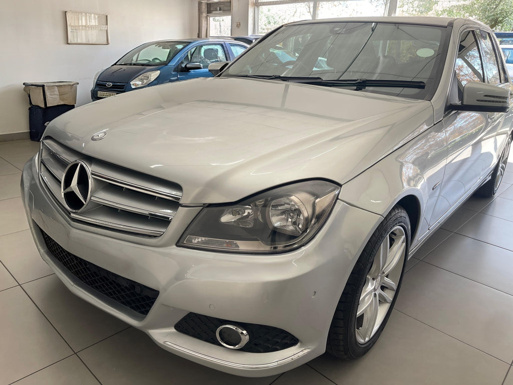 2012 Mercedes Benz C200