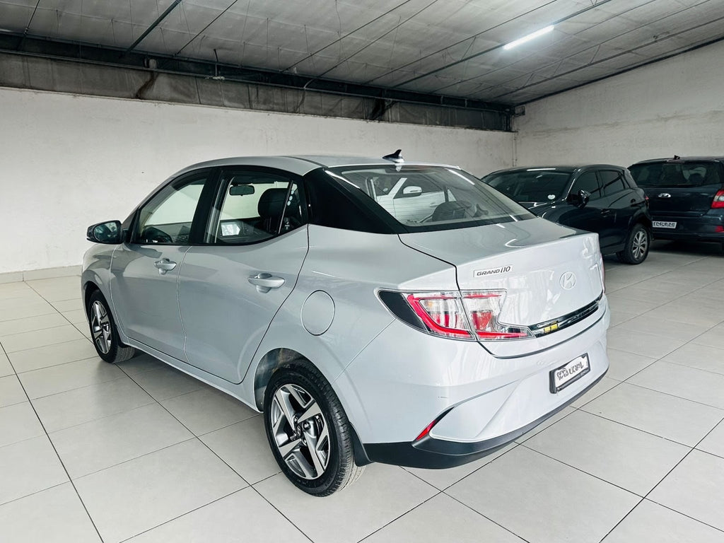 2024 Hyundai Grand i10 Sedan with 7000km