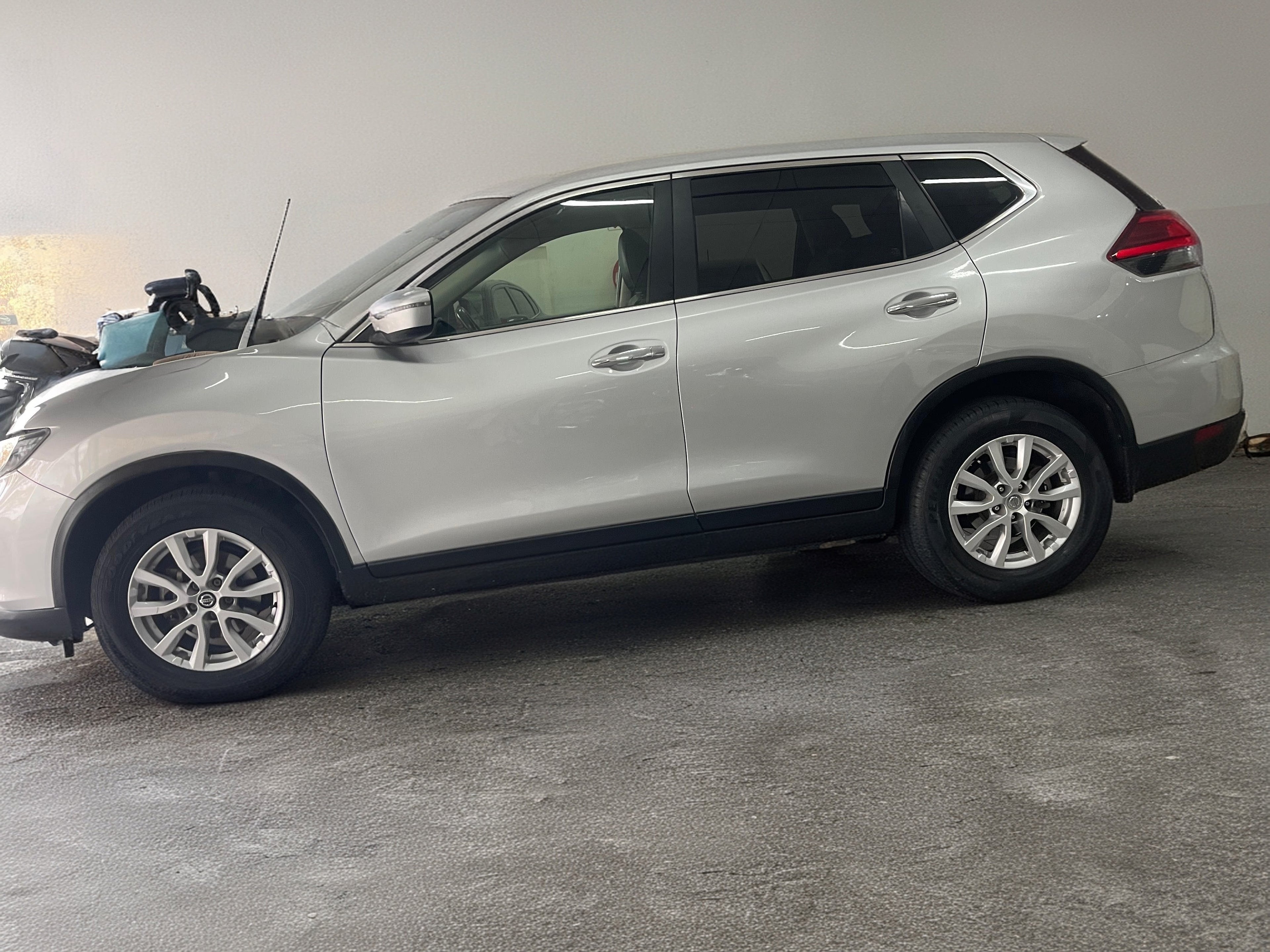 2020 Nissan Xtrail 2.5 4x4 with 142000km