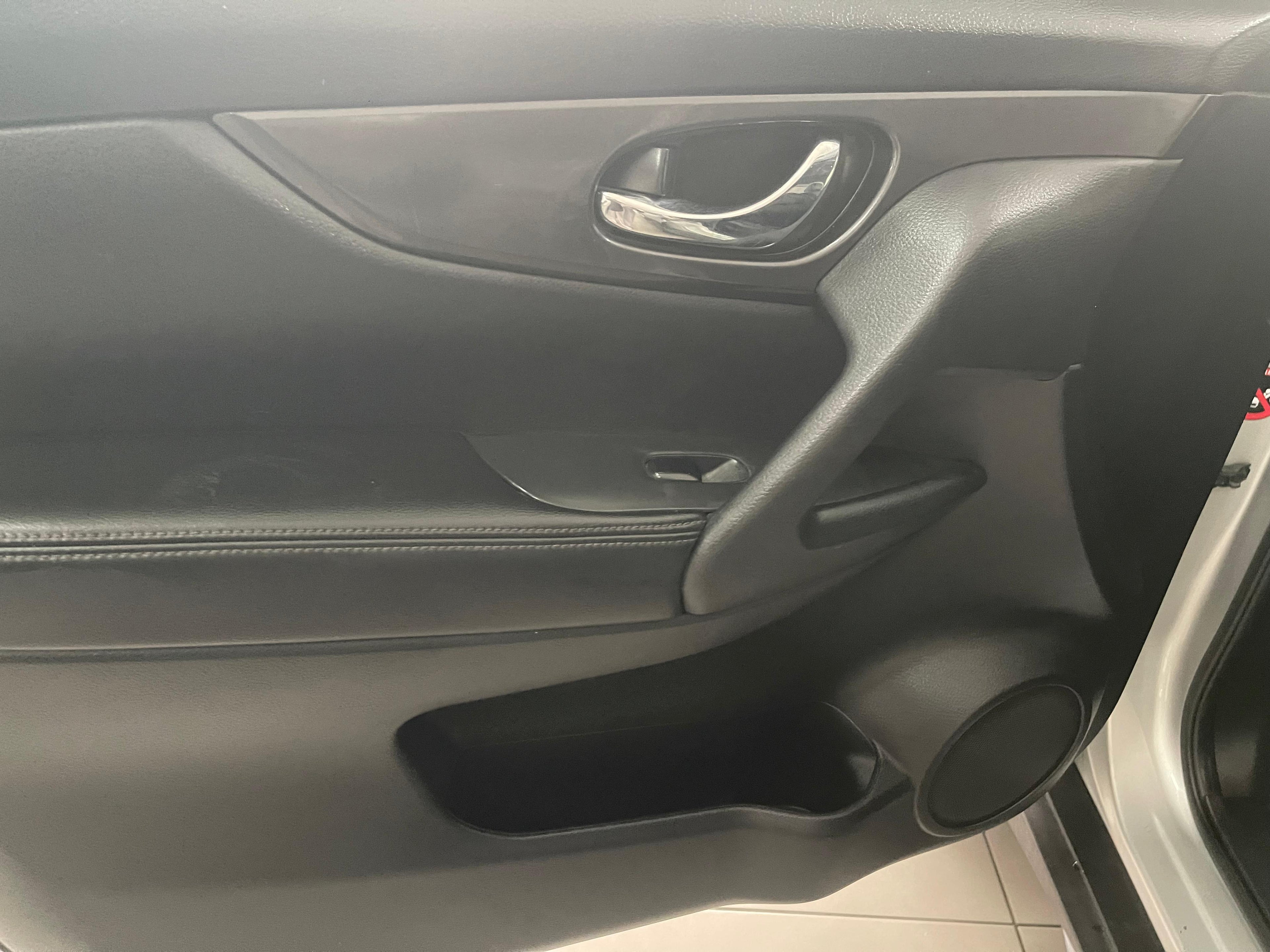 2020 Nissan Xtrail 2.5 4x4 with 142000km