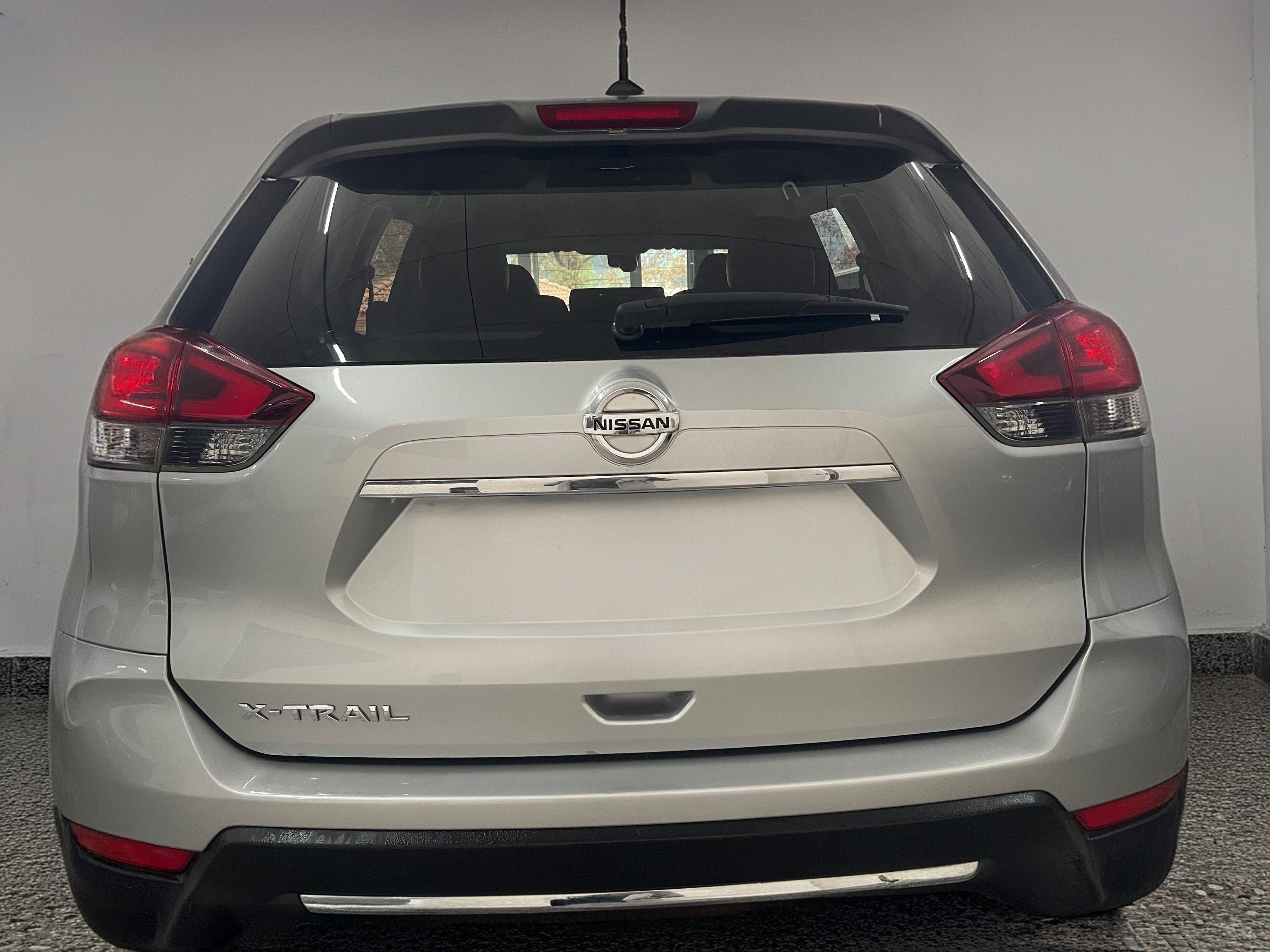 2020 Nissan Xtrail 2.5 4x4 with 142000km