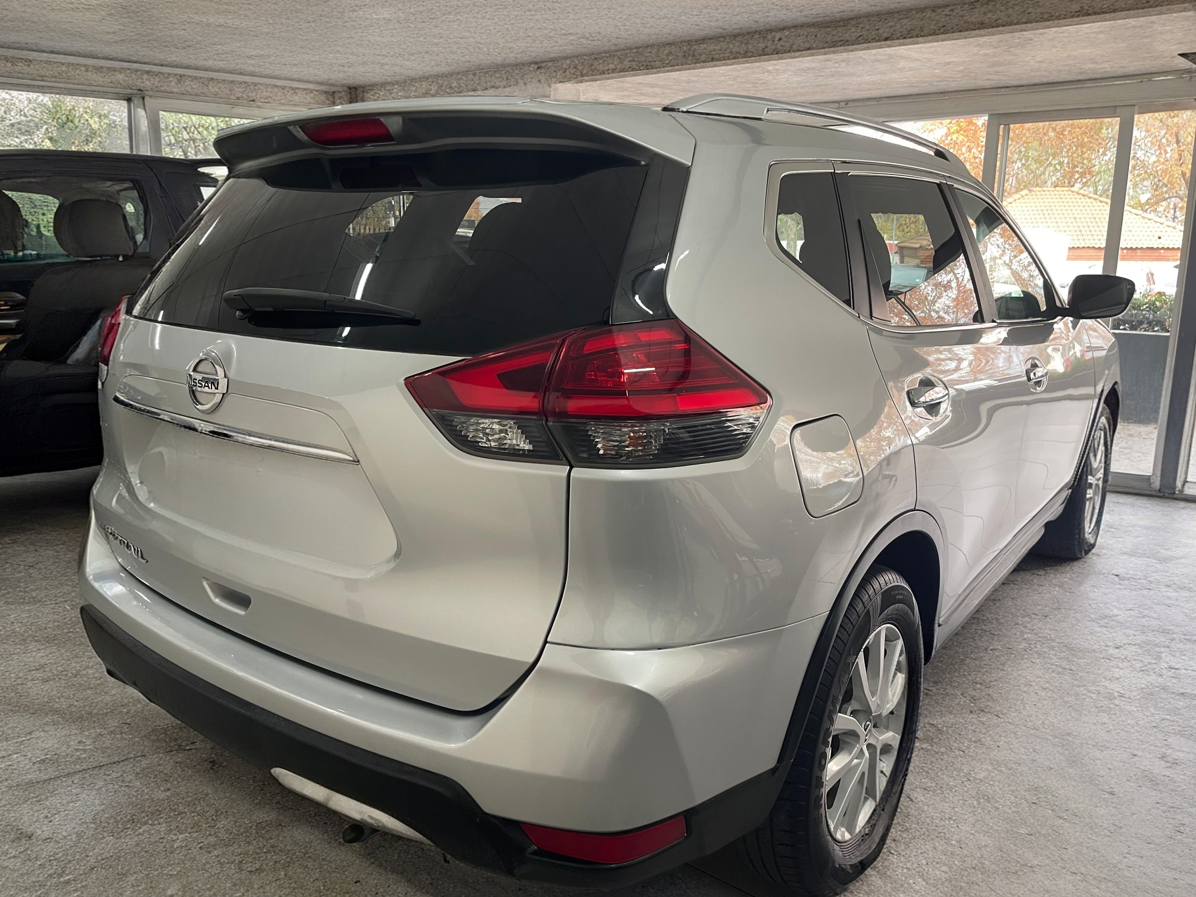 2020 Nissan Xtrail 2.5 4x4 with 142000km