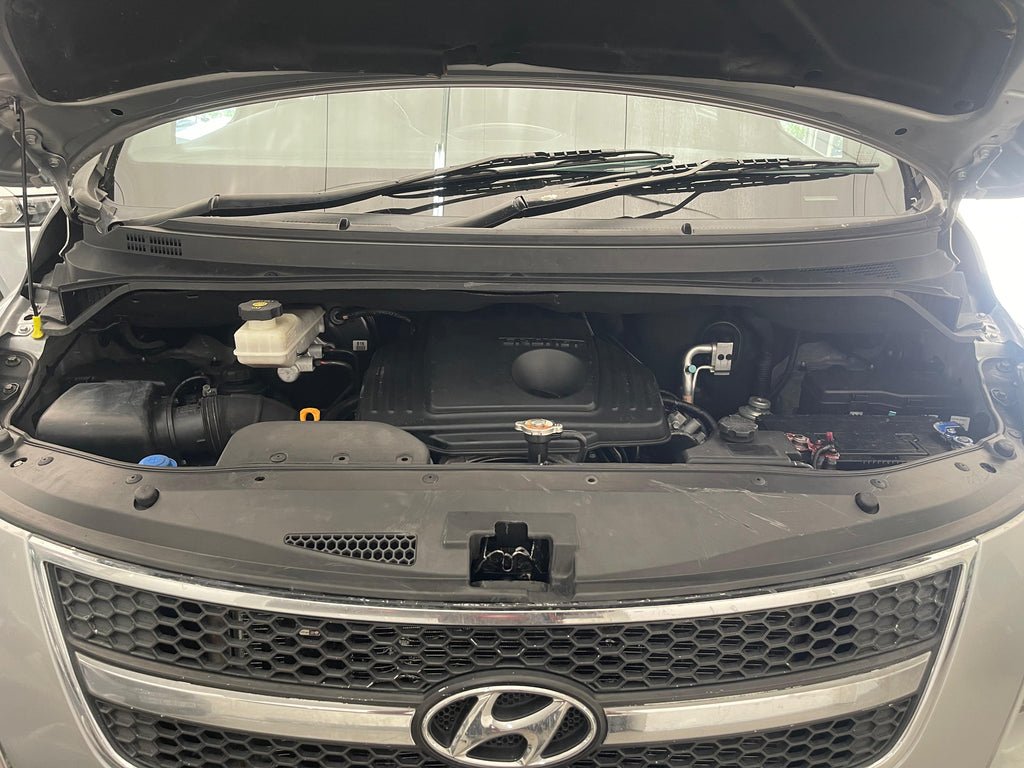 2016 Hyundai H1 2.5 crdi Auto with 153000km