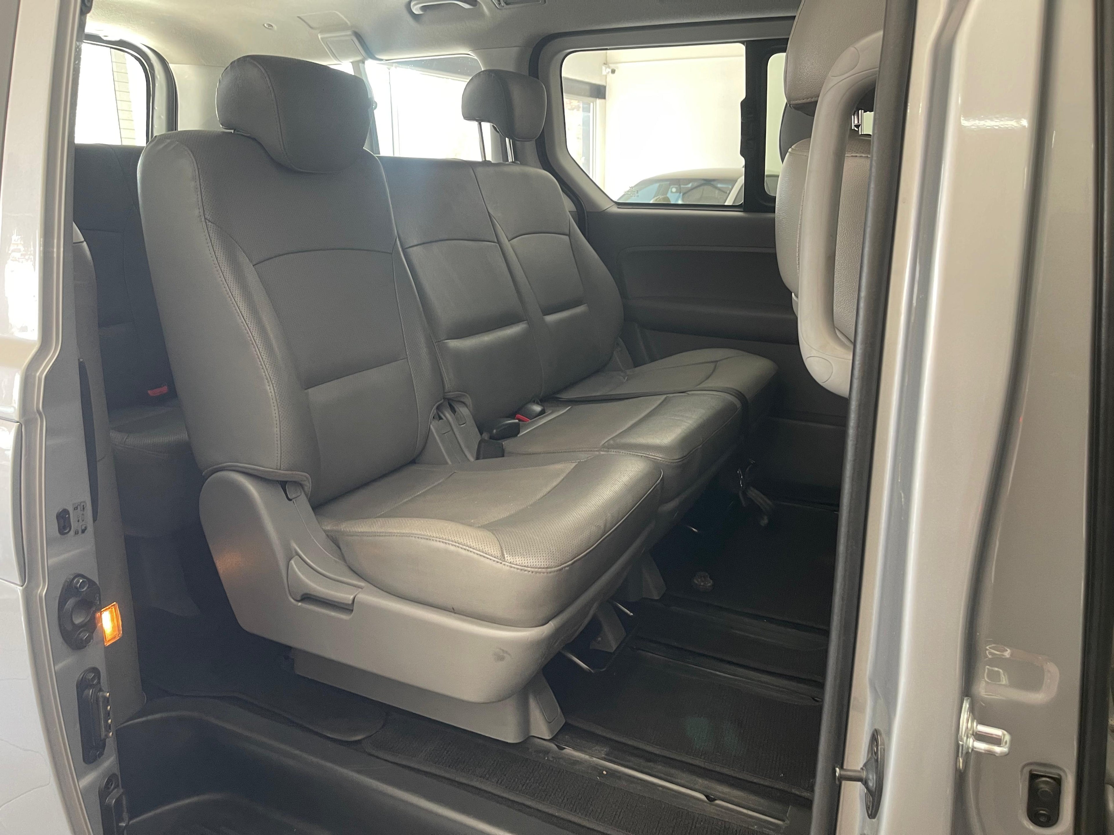 2016 Hyundai H1 2.5 crdi Auto with 153000km