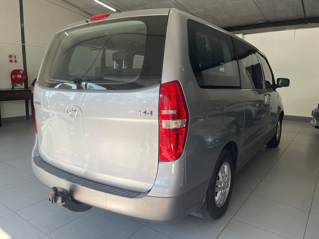 2016 Hyundai H1 2.5 crdi Auto with 153000km