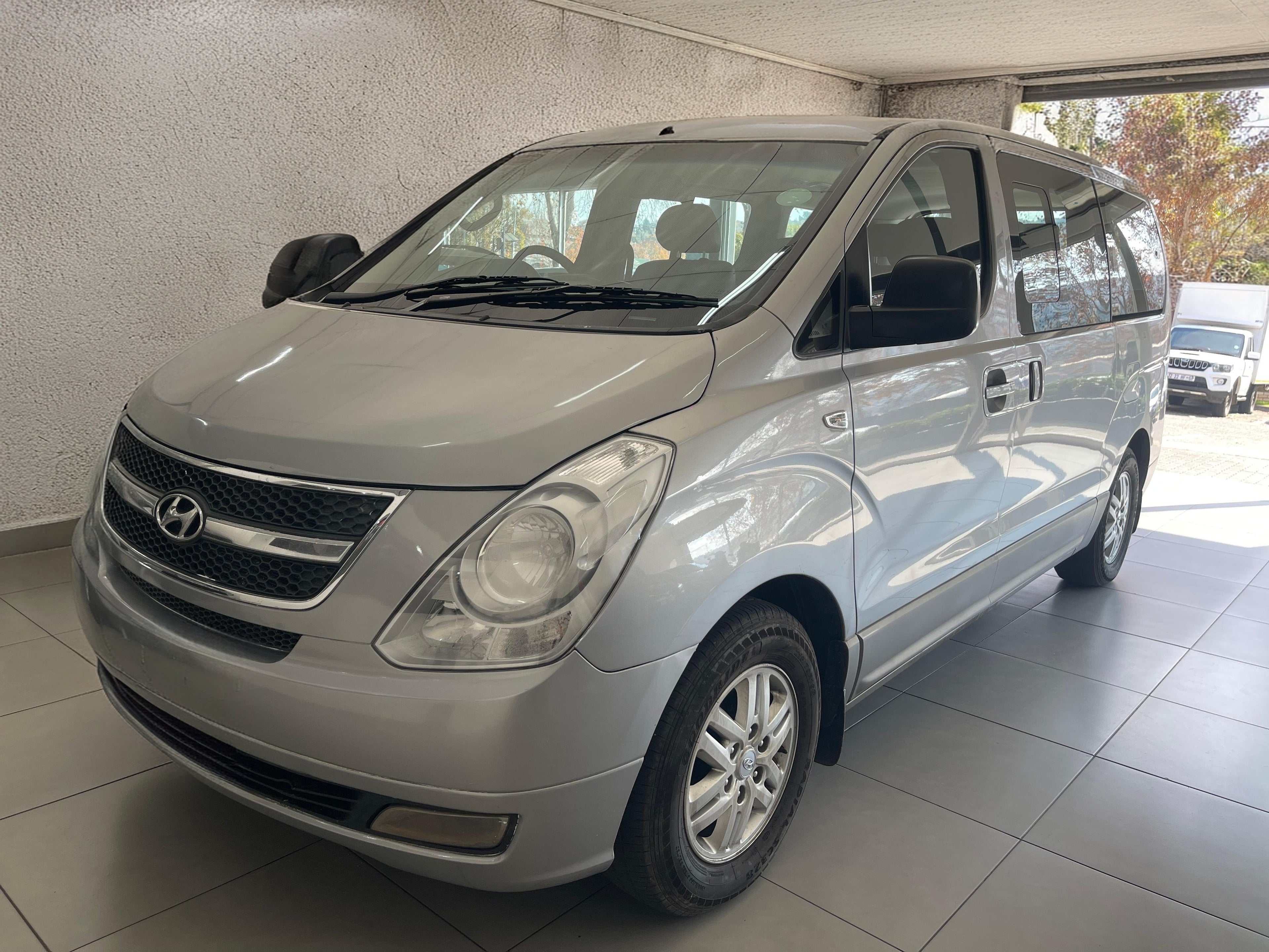2016 Hyundai H1 2.5 crdi Auto with 153000km