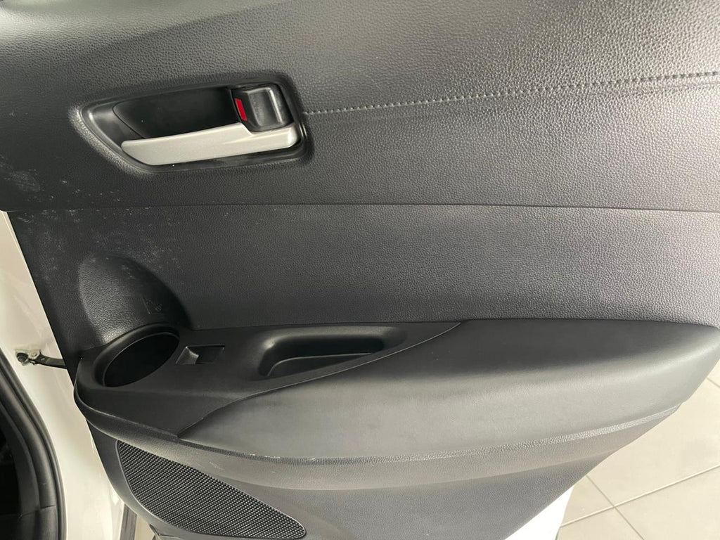 2018 Toyota corolla cross 1.8 Auto with 19000km