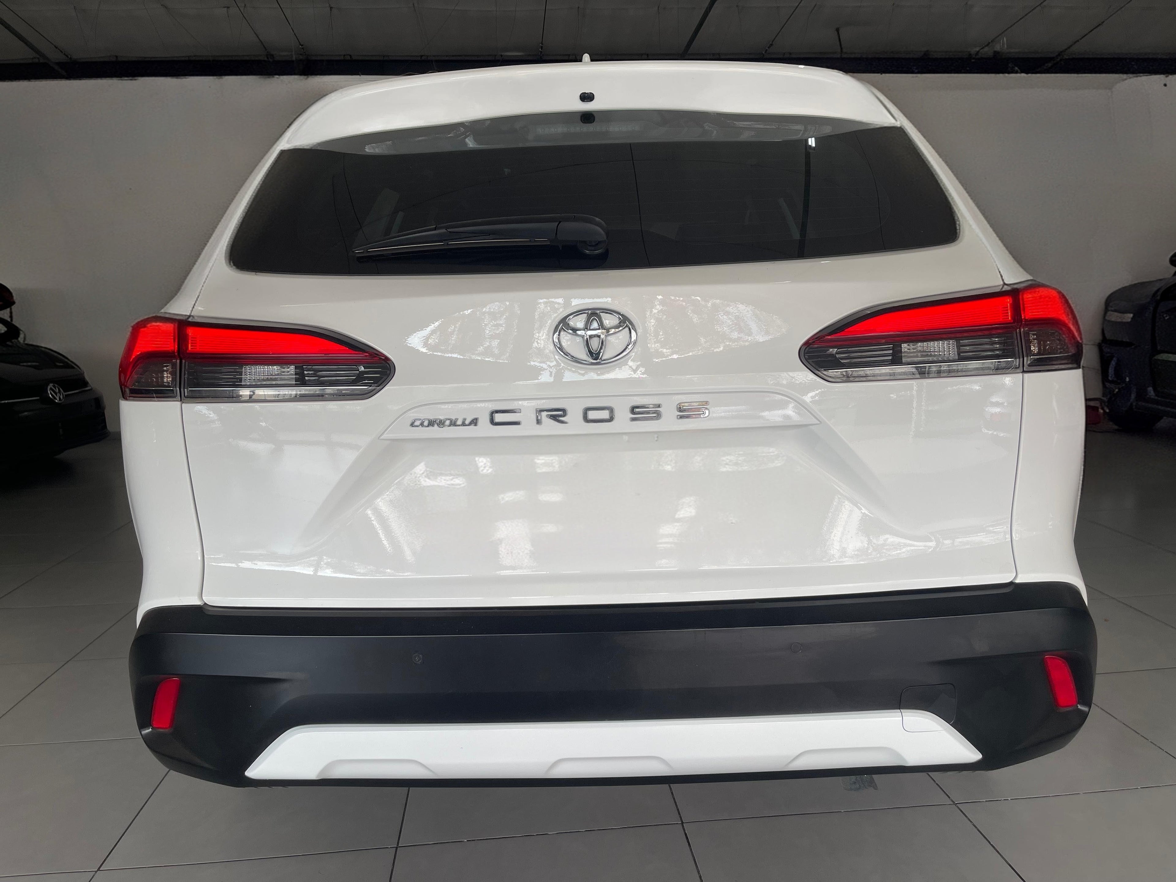 2018 Toyota corolla cross 1.8 Auto with 19000km