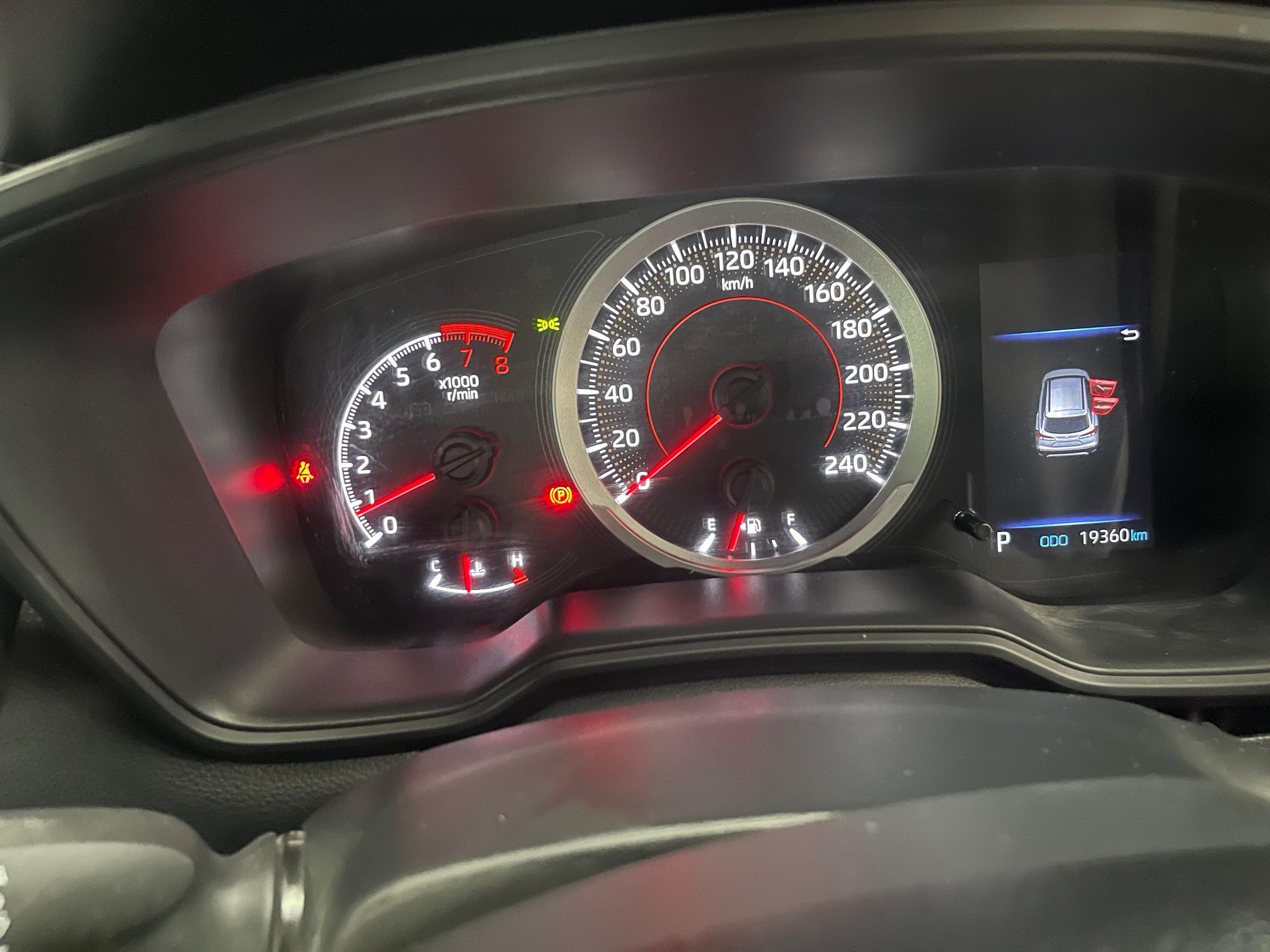 2018 Toyota corolla cross 1.8 Auto with 19000km