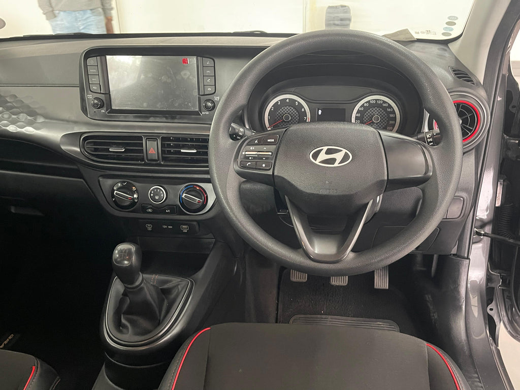 2025 Hyundai Grand i10 1.2 Manual with 33000kms