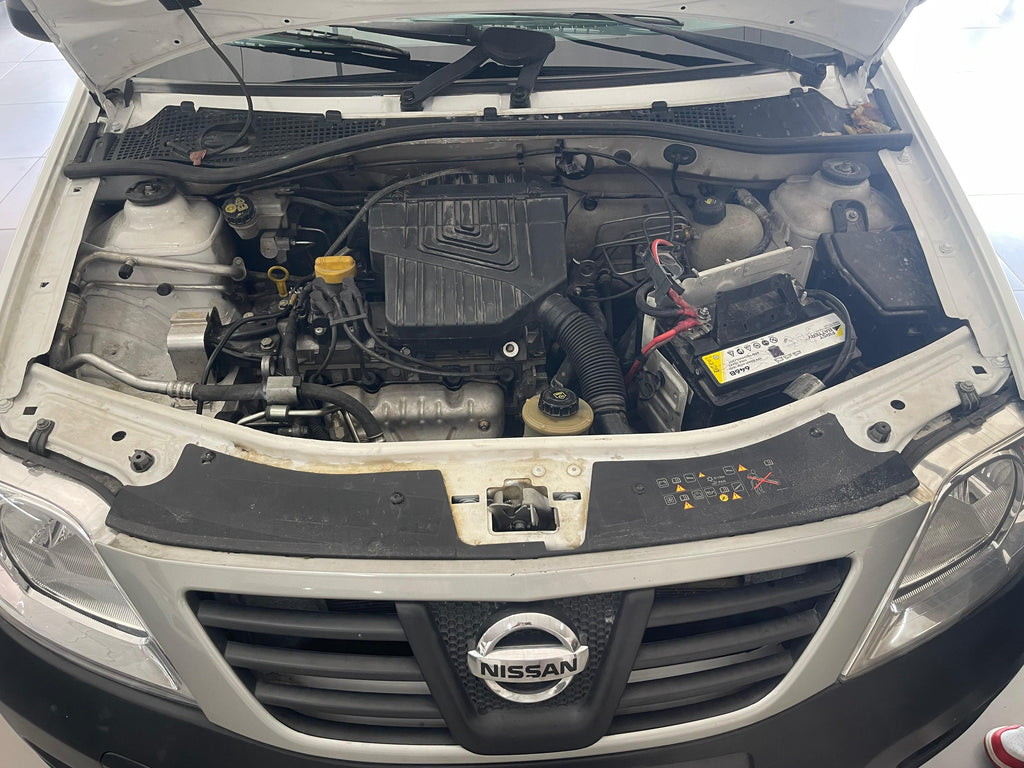 2021 Nissan Np200 1.6i safety pack